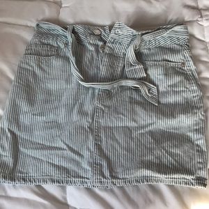 Forever 21 light blue and white striped skirt size small